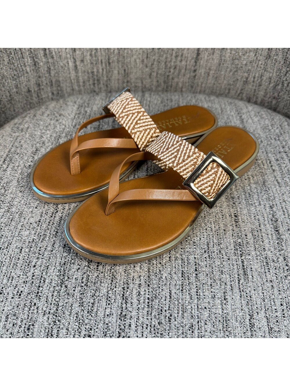 Italian Shoemakers Brown Leather and Woven Strap Thong Sandals Size 7.5